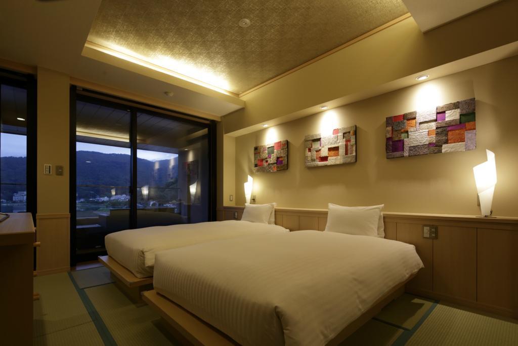 Fujikawaguchiko Onsen Konanso Hotel Eksteriør billede A room at the hotel